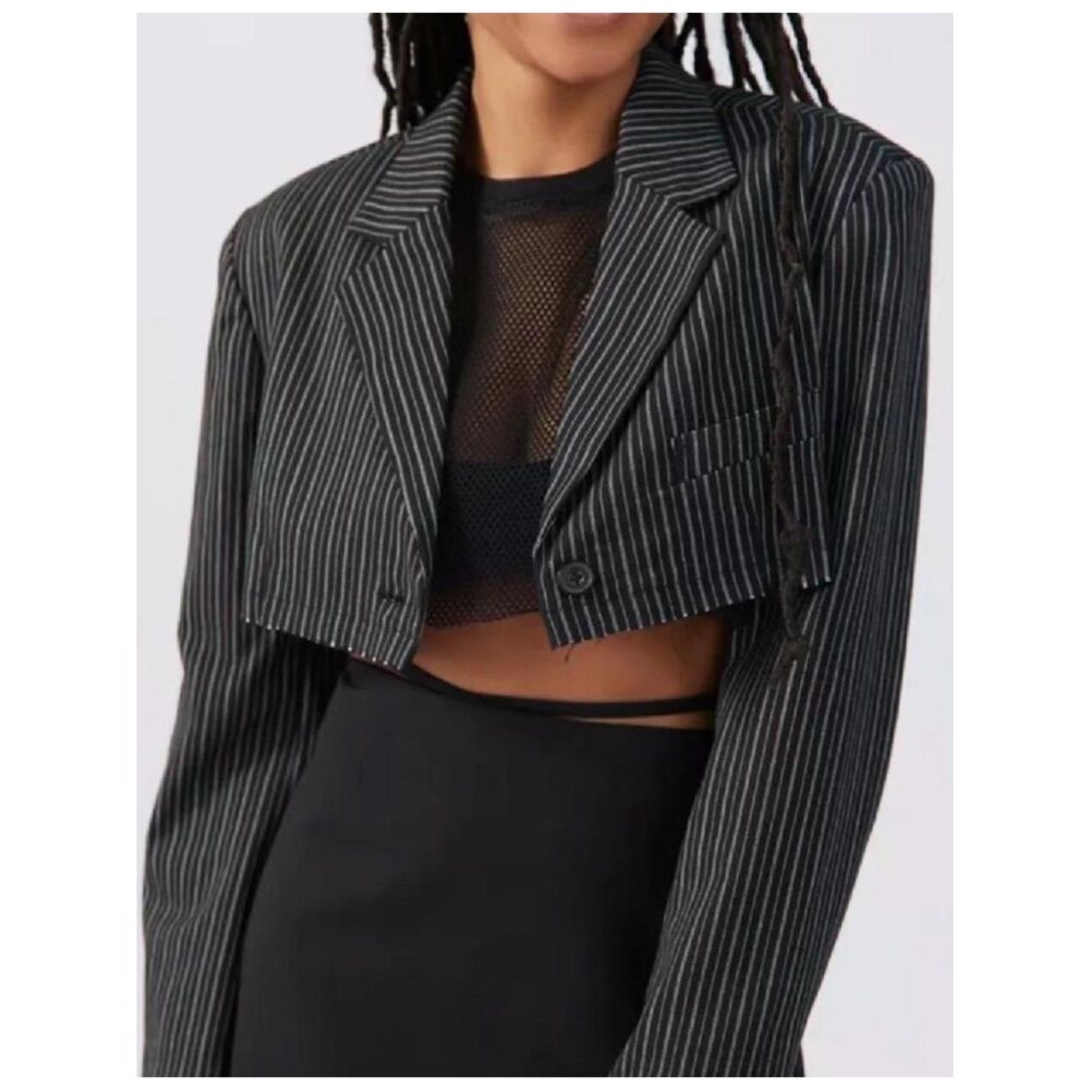 URBAN OUTFITTERS Daisy Cropped Black Grey Button Front Blazer
